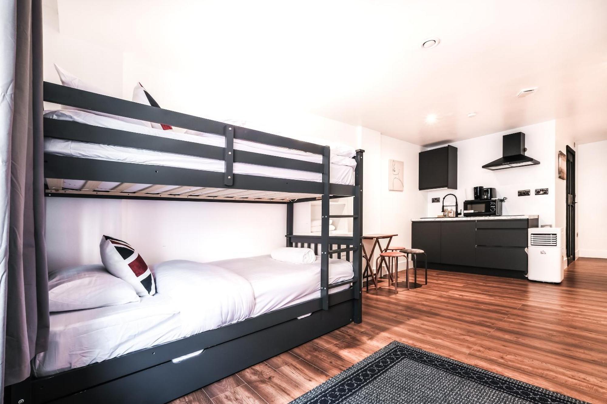 Spacious Apartment In Piccadilly Sleep 6 Vrb Londyn Zewnętrze zdjęcie