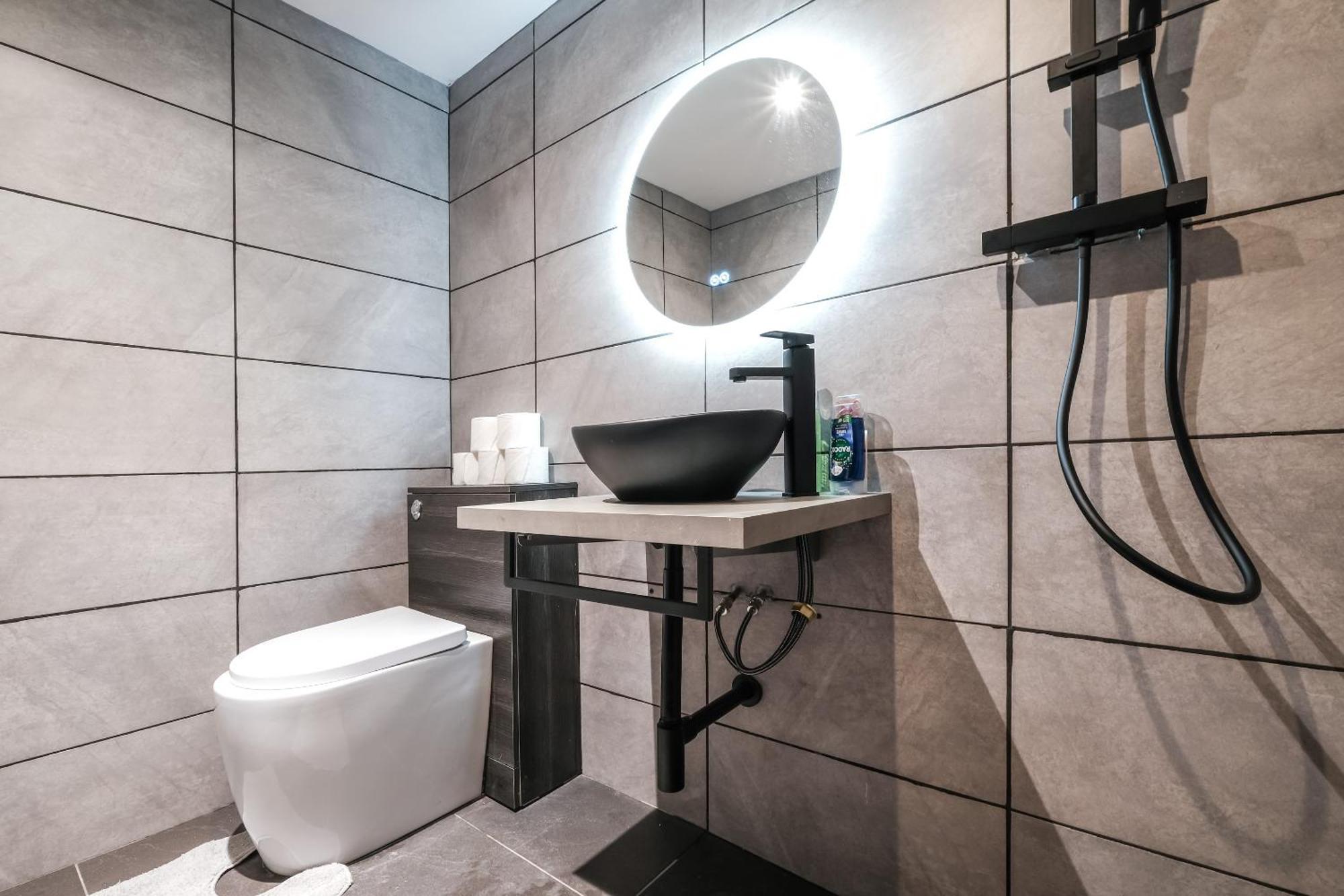 Spacious Apartment In Piccadilly Sleep 6 Vrb Londyn Zewnętrze zdjęcie